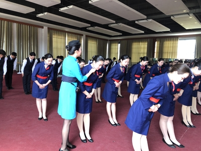 洛陽科技職業學院志愿者積極備戰中國洛陽第37屆牡丹文化節禮儀服務活動