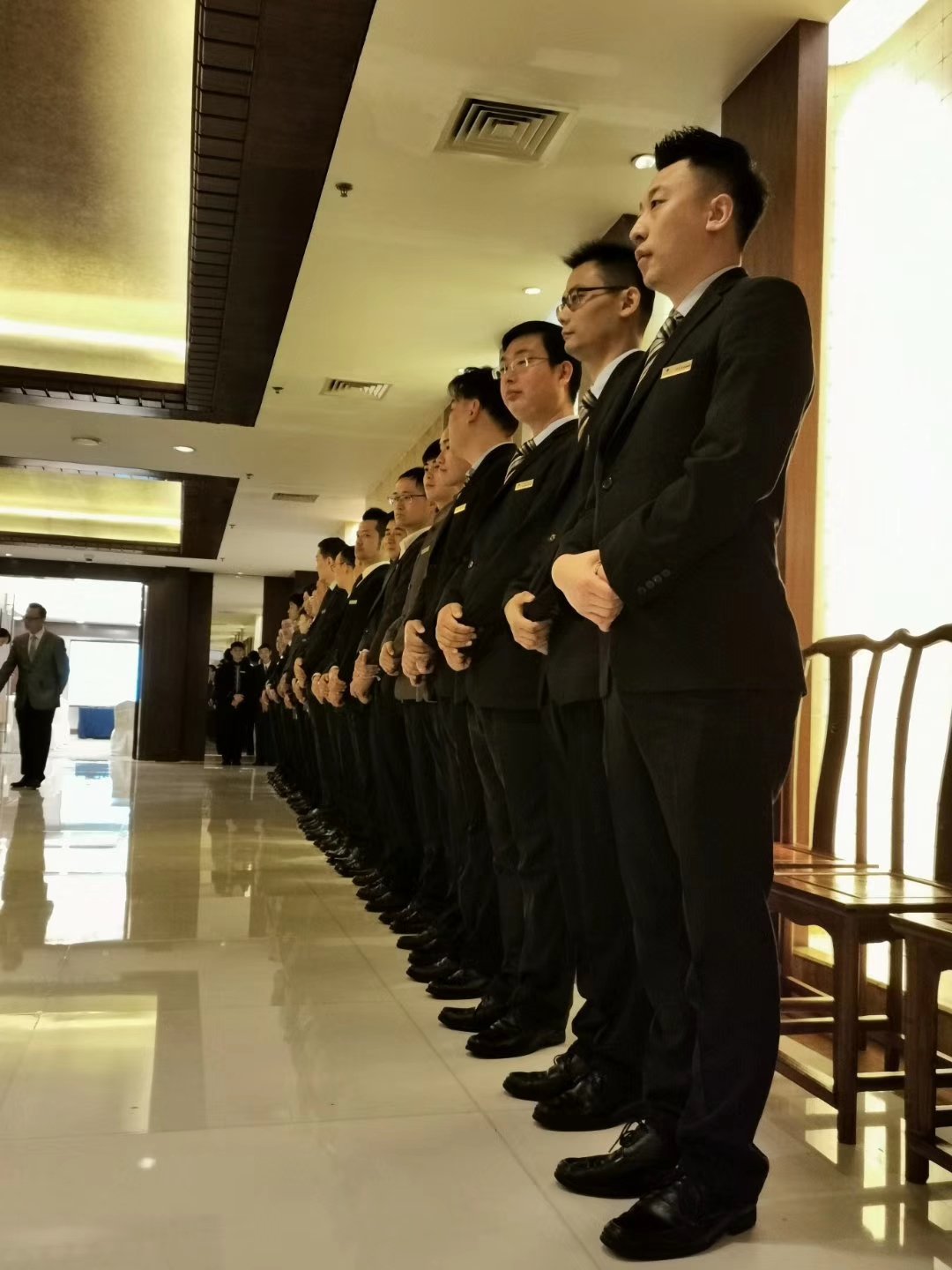 五星級酒店服務(wù)禮儀培訓(xùn)網(wǎng)站設(shè)計 打造卓越服務(wù)的數(shù)字門面